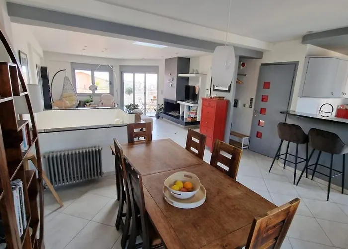 Lovely Maisonette